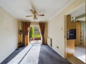 Dining- click for photo gallery